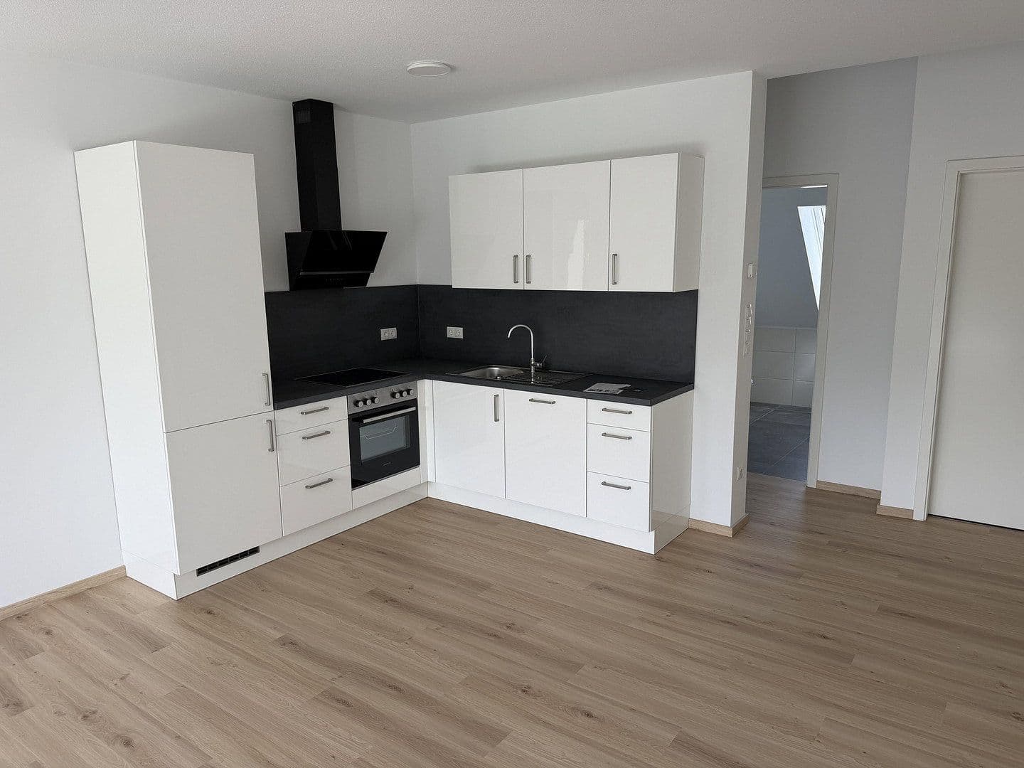 Prenájom bytu 3-izbový 77 m², Im Rudolfsgarten 3, Dierdorf, Porýnie-Falcko Prenájom bytu 3-izbový 77 m², Im Rudolfsgarten 3, Dierdorf, Porýnie-Falcko