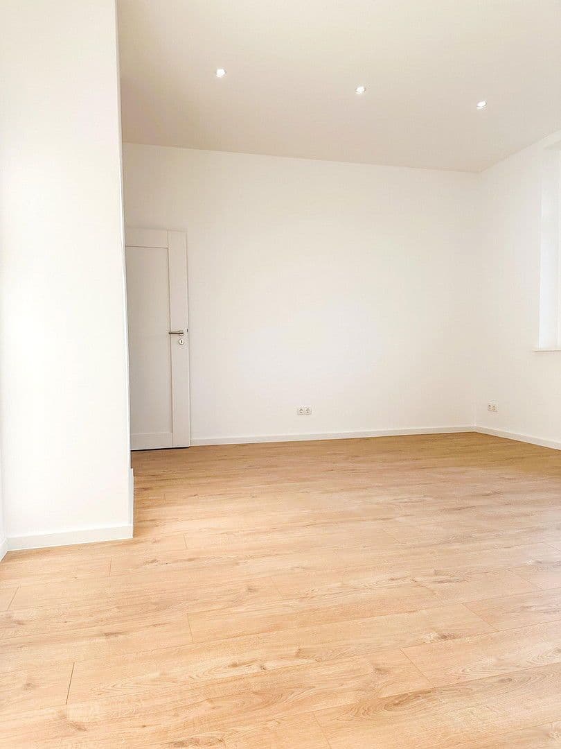 Predaj bytu 2-izbový 62 m², Wülfeler Str. 16, Hannover, Dolné Sasko Predaj bytu 2-izbový 62 m², Wülfeler Str. 16, Hannover, Dolné Sasko