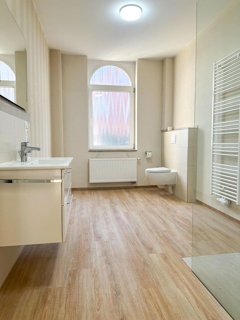 Predaj bytu 4-izbový 130 m², Hannover, Dolné Sasko Predaj bytu 4-izbový 130 m², Hannover, Dolné Sasko