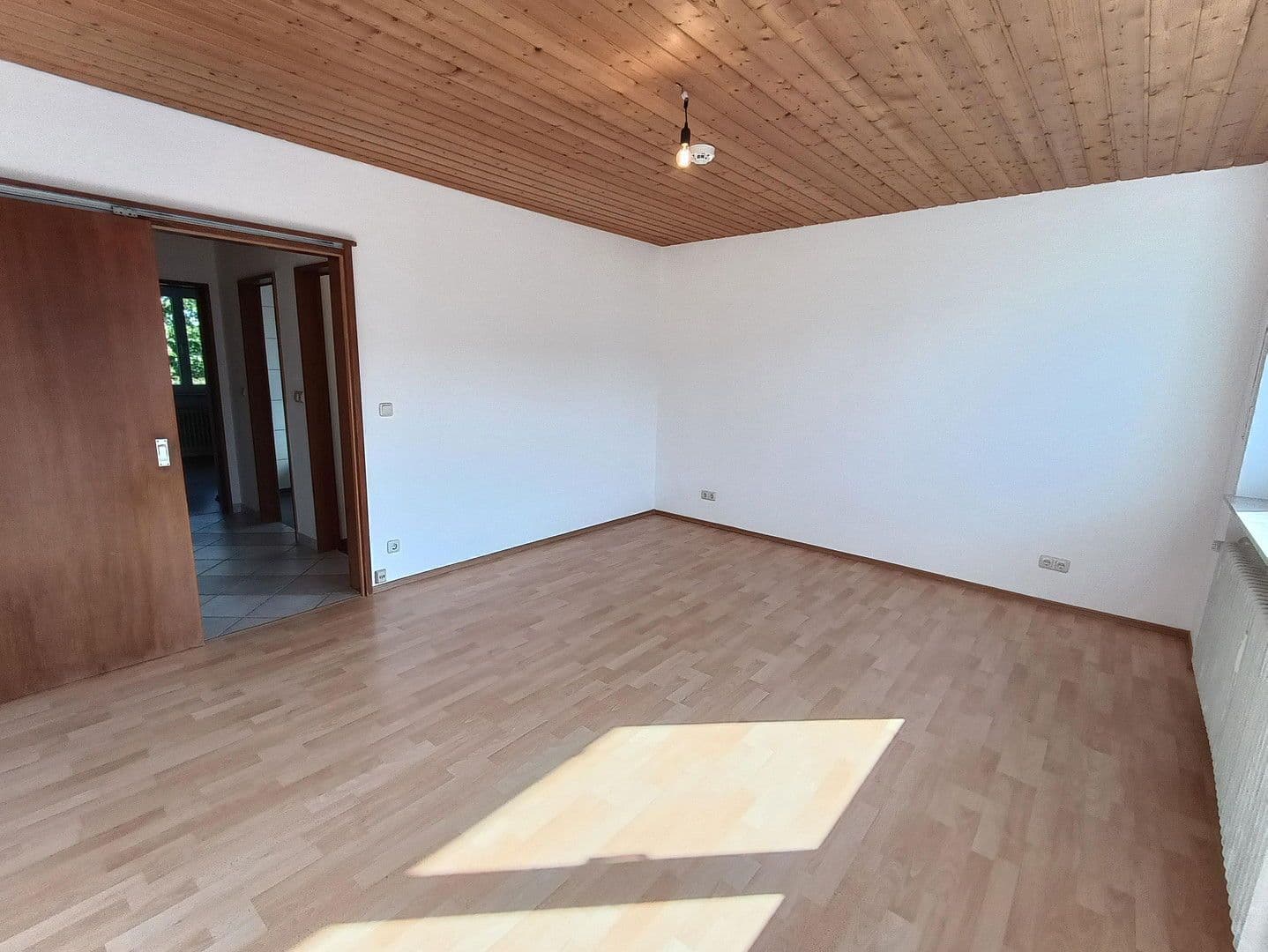 Predaj bytu 4-izbový 104 m², Friedenstr. 74, Nürnberg, Bavorsko Predaj bytu 4-izbový 104 m², Friedenstr. 74, Nürnberg, Bavorsko