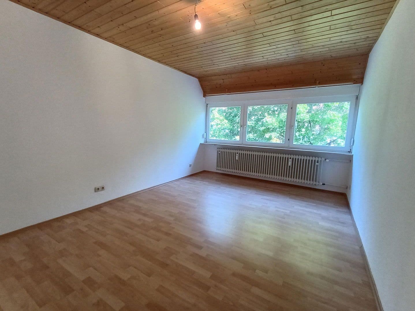 Predaj bytu 4-izbový 104 m², Friedenstr. 74, Nürnberg, Bavorsko Predaj bytu 4-izbový 104 m², Friedenstr. 74, Nürnberg, Bavorsko