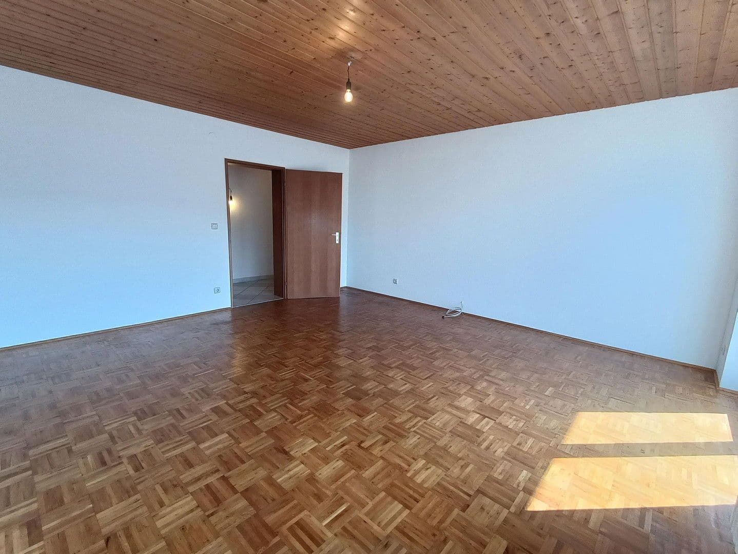Predaj bytu 4-izbový 104 m², Friedenstr. 74, Nürnberg, Bavorsko Predaj bytu 4-izbový 104 m², Friedenstr. 74, Nürnberg, Bavorsko