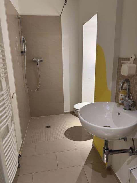 Predaj bytu 2-izbový 66 m², Kirchstr. 39, Düsseldorf, Severné Porýnie - Westfálsko Predaj bytu 2-izbový 66 m², Kirchstr. 39, Düsseldorf, Severné Porýnie - Westfálsko