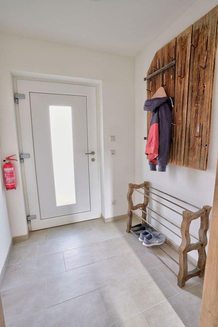 Predaj domu 190 m², pozemek 810 m², Breitenbrunn, Bavorsko Predaj domu 190 m², pozemek 810 m², Breitenbrunn, Bavorsko