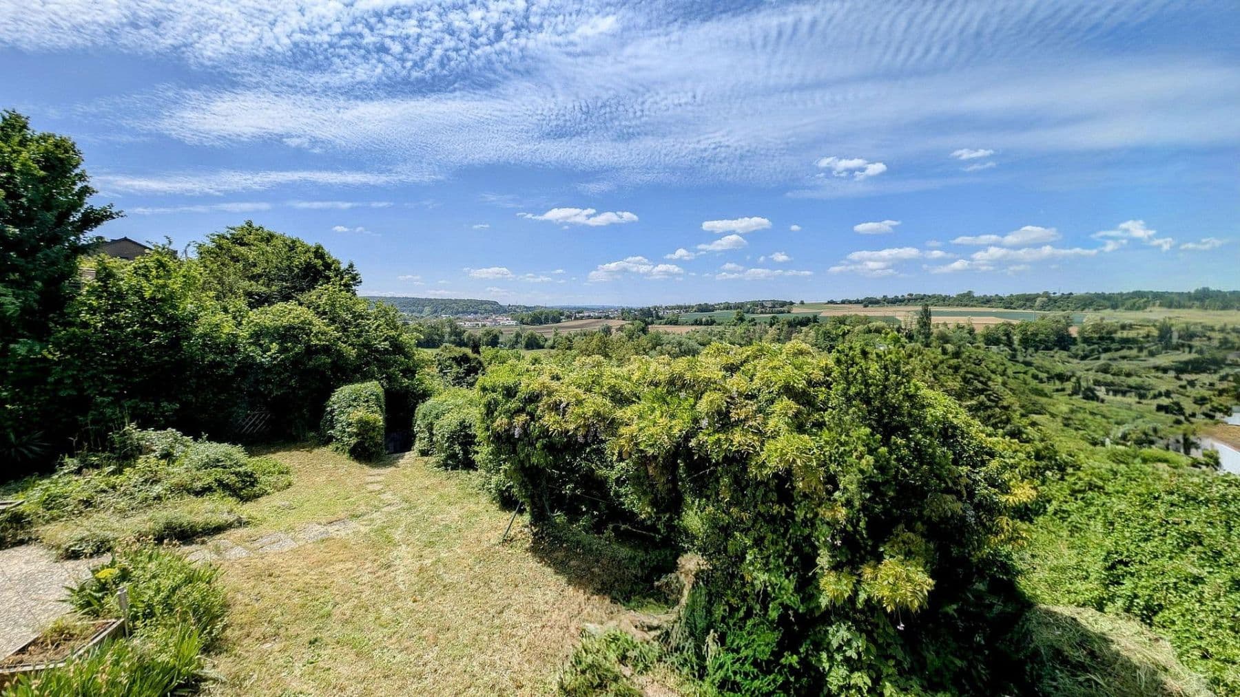 Predaj domu 145 m², pozemek 717 m², Remseck am Neckar, Bádensko-Wurttembersko Predaj domu 145 m², pozemek 717 m², Remseck am Neckar, Bádensko-Wurttembersko