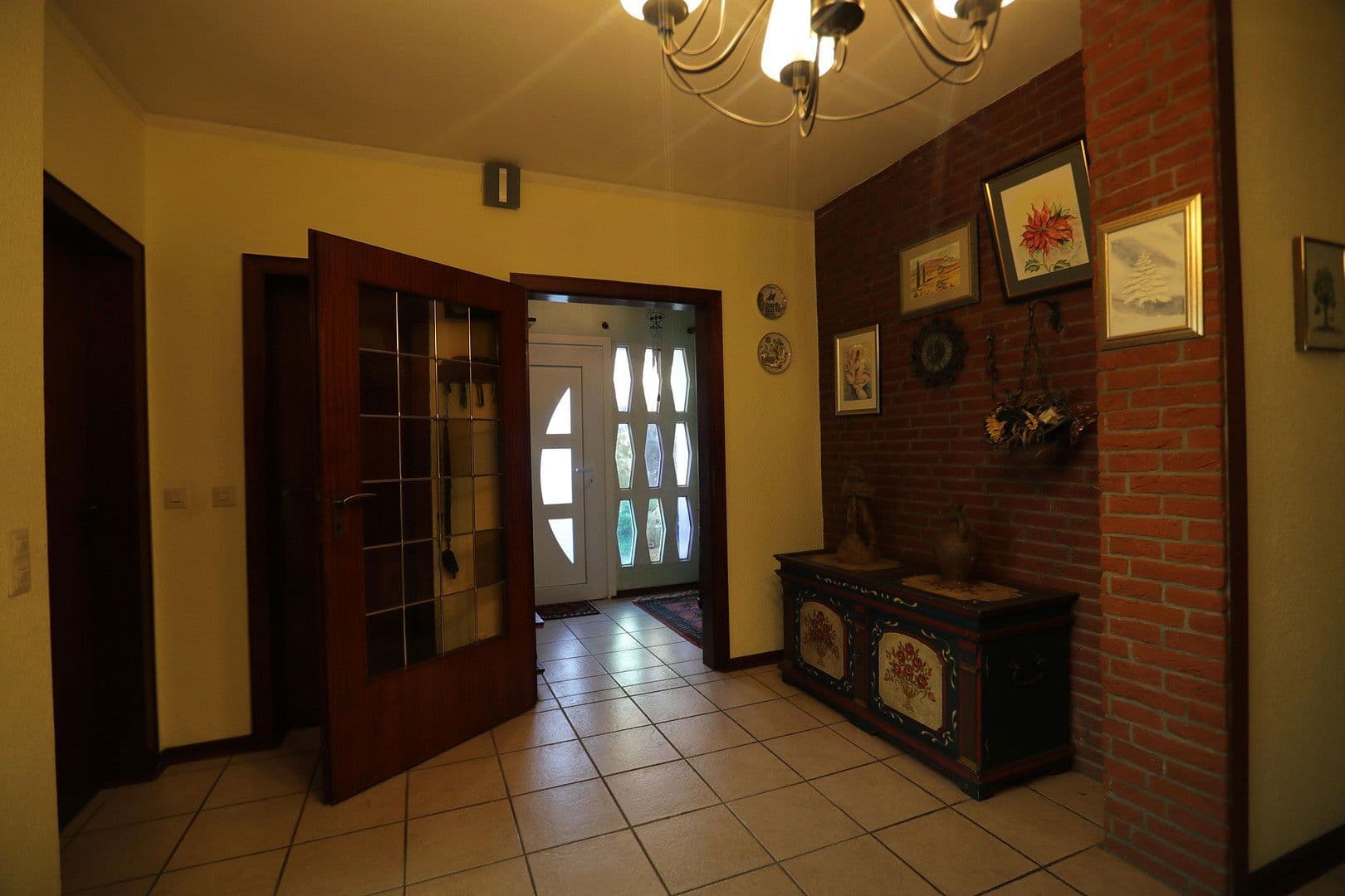 Predaj domu 159 m², pozemek 915 m², Elsternstieg 3, Burgdorf, Dolné Sasko Predaj domu 159 m², pozemek 915 m², Elsternstieg 3, Burgdorf, Dolné Sasko