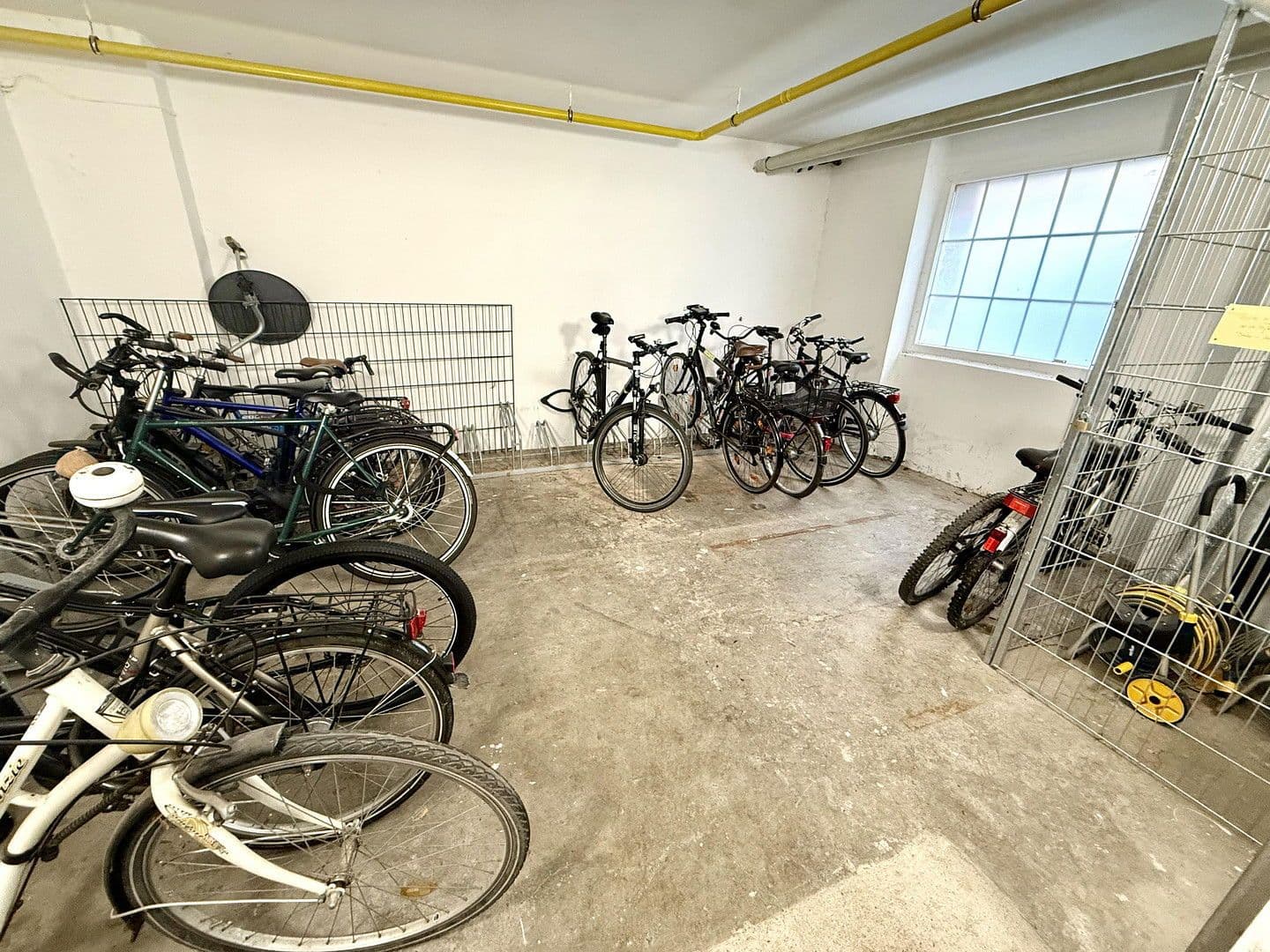 Predaj bytu 2-izbový 62 m², Konradinstr., Berlin, Berlín Predaj bytu 2-izbový 62 m², Konradinstr., Berlin, Berlín