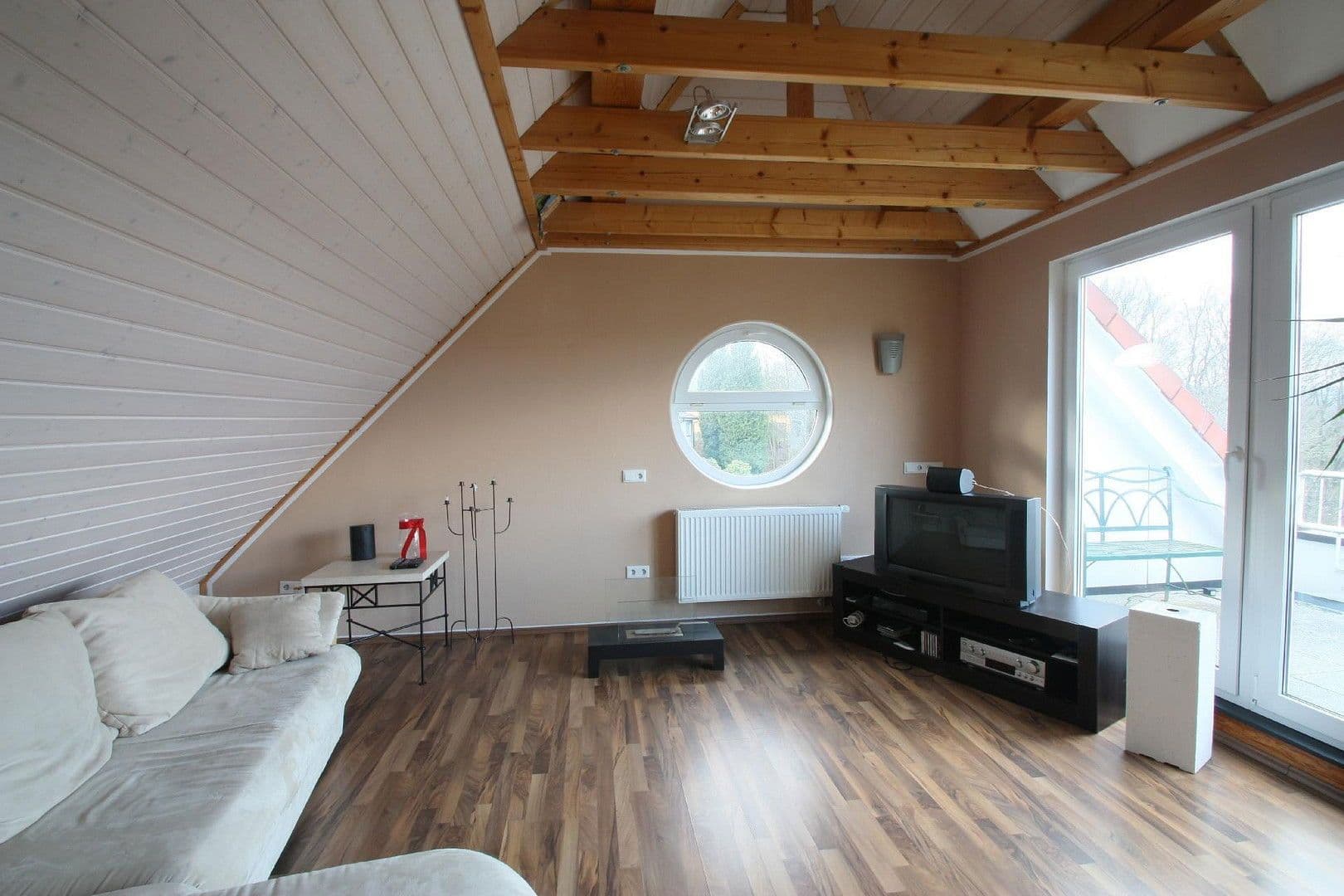 Prenájom bytu 2-izbový 70 m², Wuppertal, Severné Porýnie - Westfálsko Prenájom bytu 2-izbový 70 m², Wuppertal, Severné Porýnie - Westfálsko