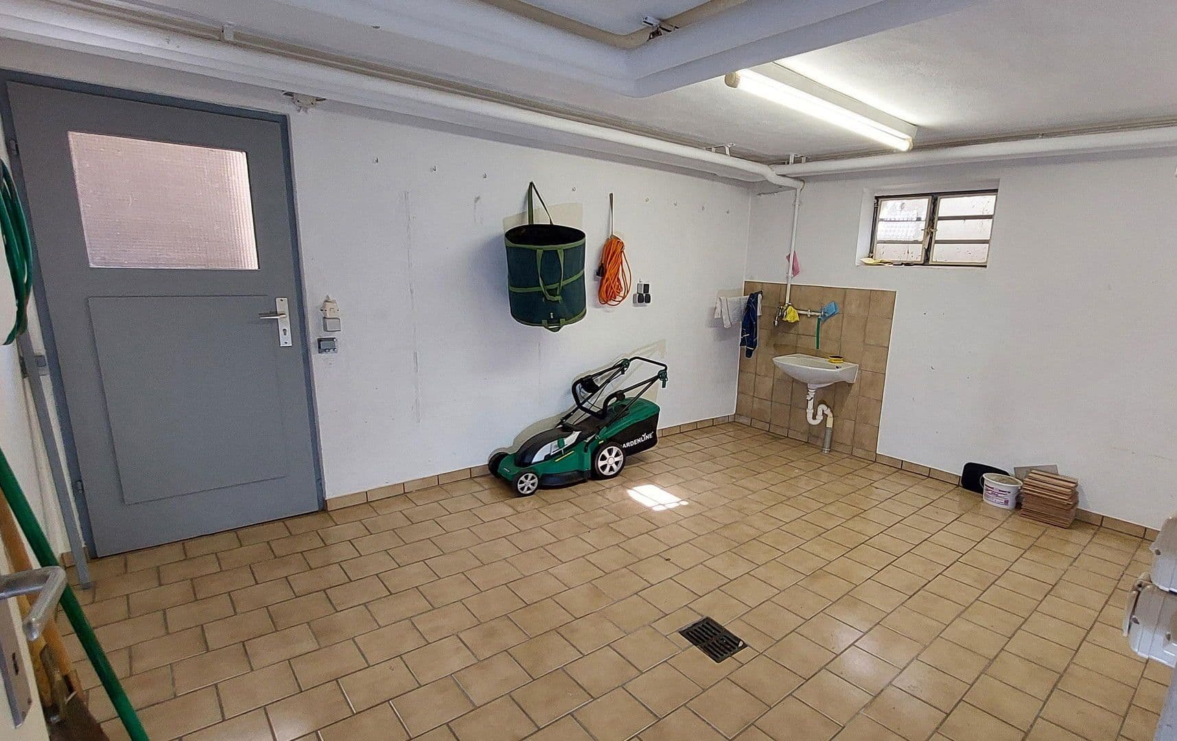 Predaj domu 128 m², pozemek 265 m², Fichtenhain 8, Göppingen, Bádensko-Wurttembersko Predaj domu 128 m², pozemek 265 m², Fichtenhain 8, Göppingen, Bádensko-Wurttembersko