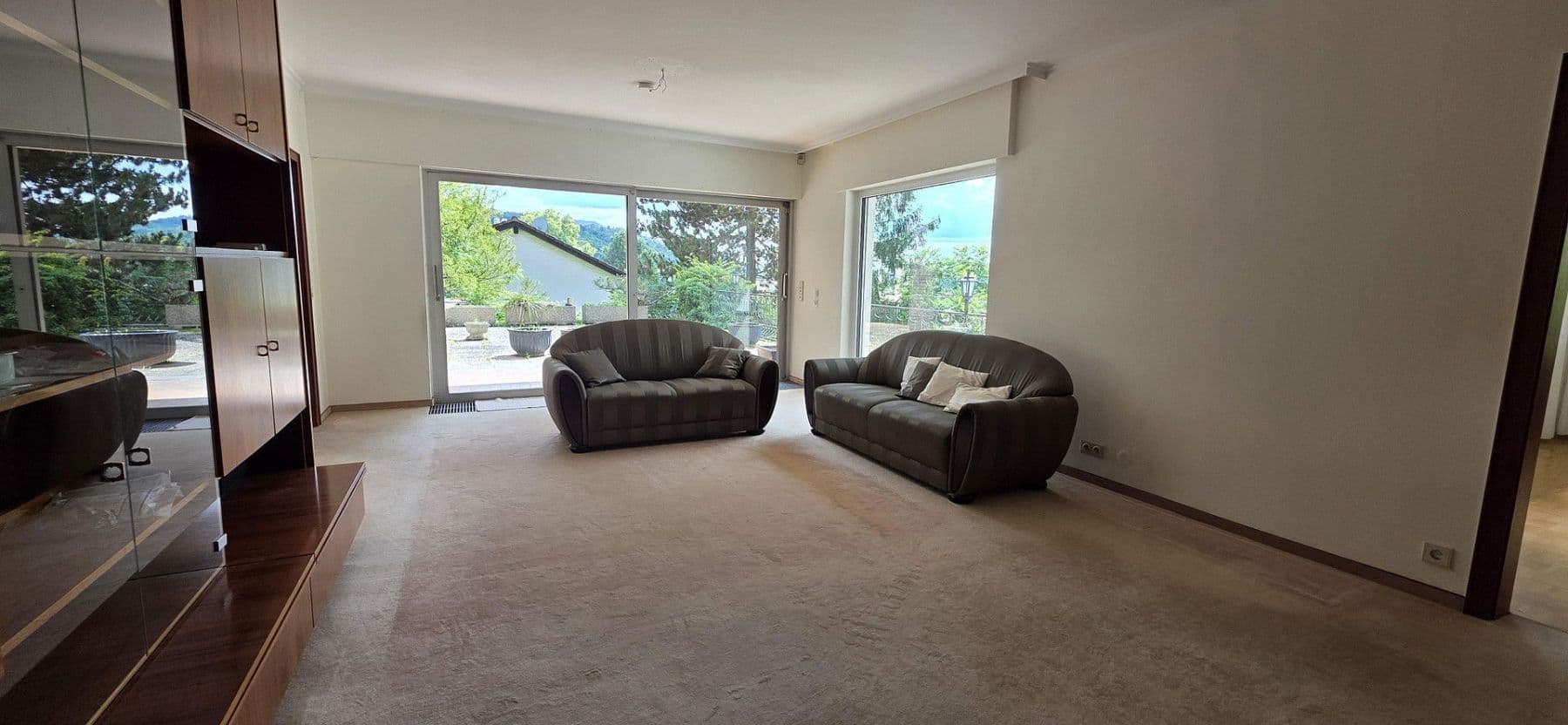 Predaj domu 330 m², pozemek 1.066 m², Riedstadt, Hesensko Predaj domu 330 m², pozemek 1.066 m², Riedstadt, Hesensko