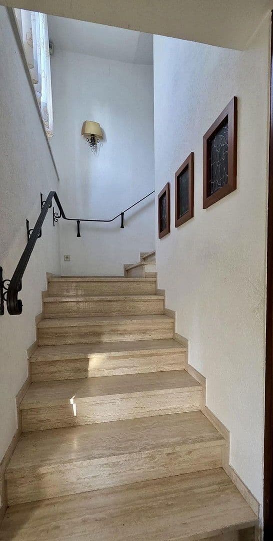 Predaj domu 330 m², pozemek 1.066 m², Riedstadt, Hesensko Predaj domu 330 m², pozemek 1.066 m², Riedstadt, Hesensko