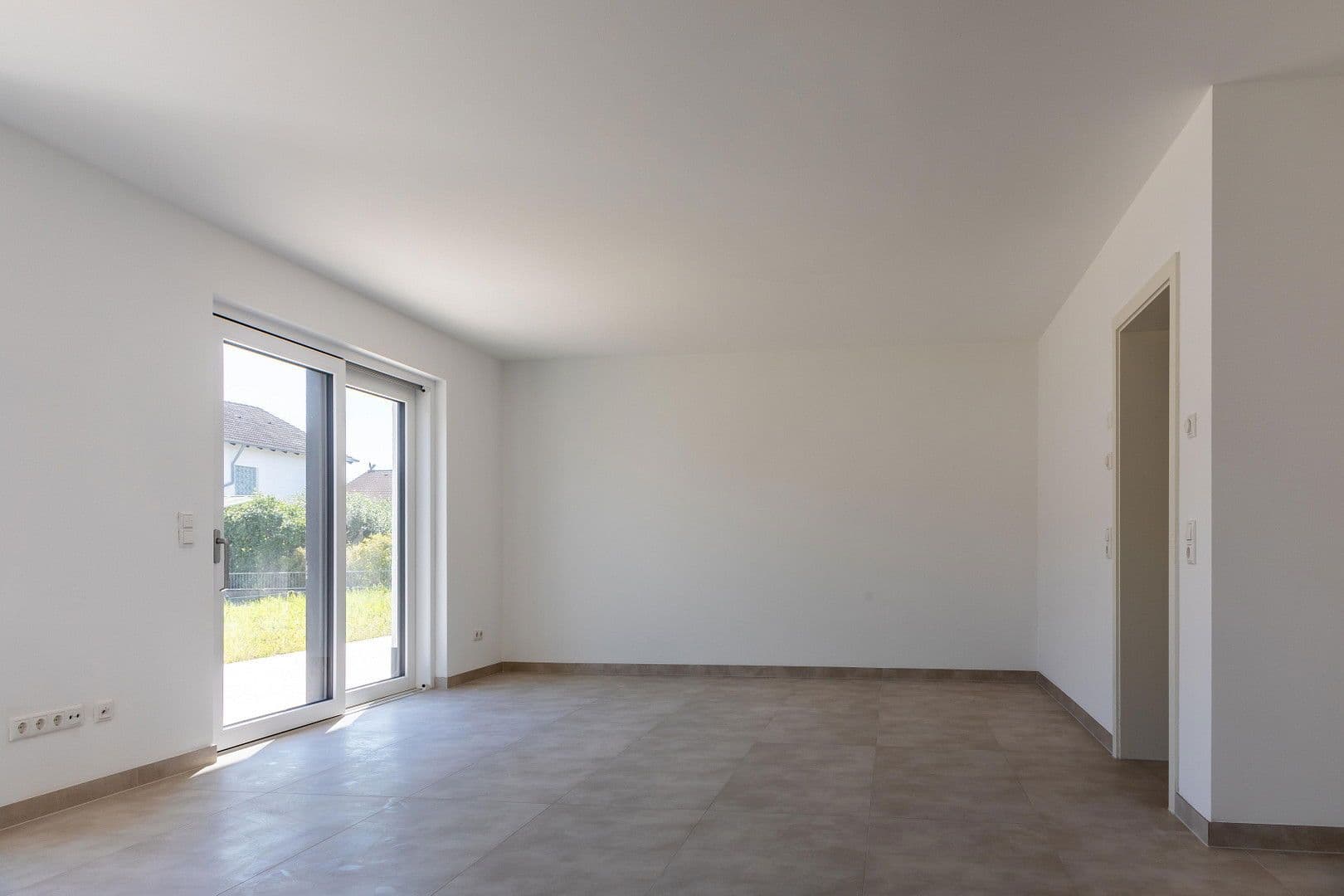 Predaj domu 150 m², pozemek 368 m², Waldblickstr. 30, Simbach, Bavorsko Predaj domu 150 m², pozemek 368 m², Waldblickstr. 30, Simbach, Bavorsko