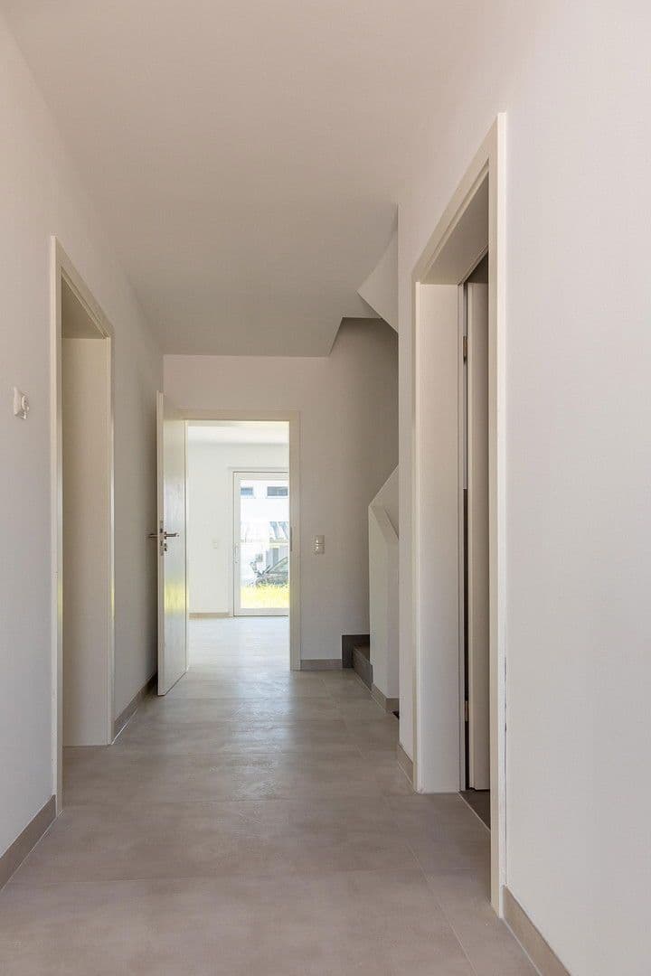 Predaj domu 150 m², pozemek 368 m², Waldblickstr. 30, Simbach, Bavorsko Predaj domu 150 m², pozemek 368 m², Waldblickstr. 30, Simbach, Bavorsko