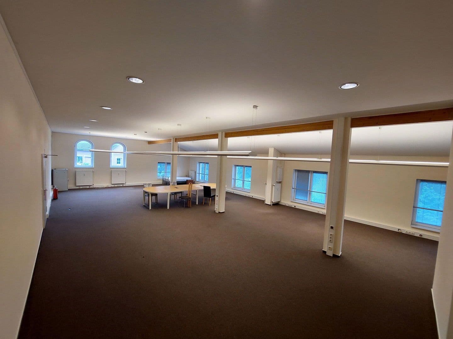 Prenájom kancelárie 160 m², Brunsbek, Šlezvicko-Holštajnsko Prenájom kancelárie 160 m², Brunsbek, Šlezvicko-Holštajnsko