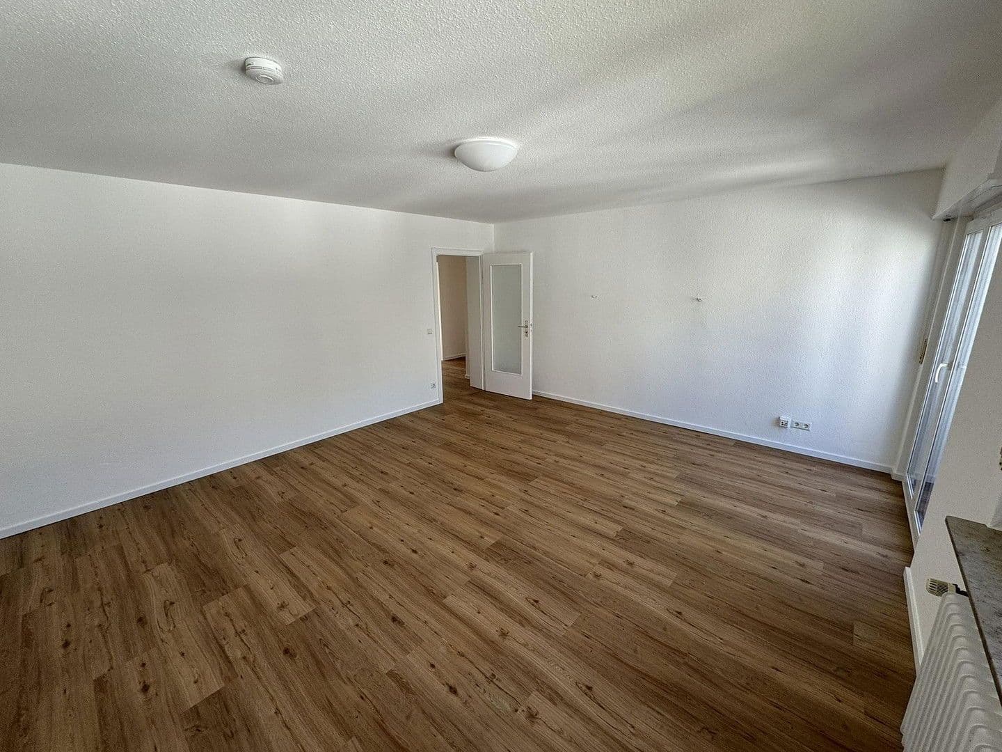 Prenájom bytu 3-izbový 72 m², Stuttgart, Bádensko-Wurttembersko Prenájom bytu 3-izbový 72 m², Stuttgart, Bádensko-Wurttembersko