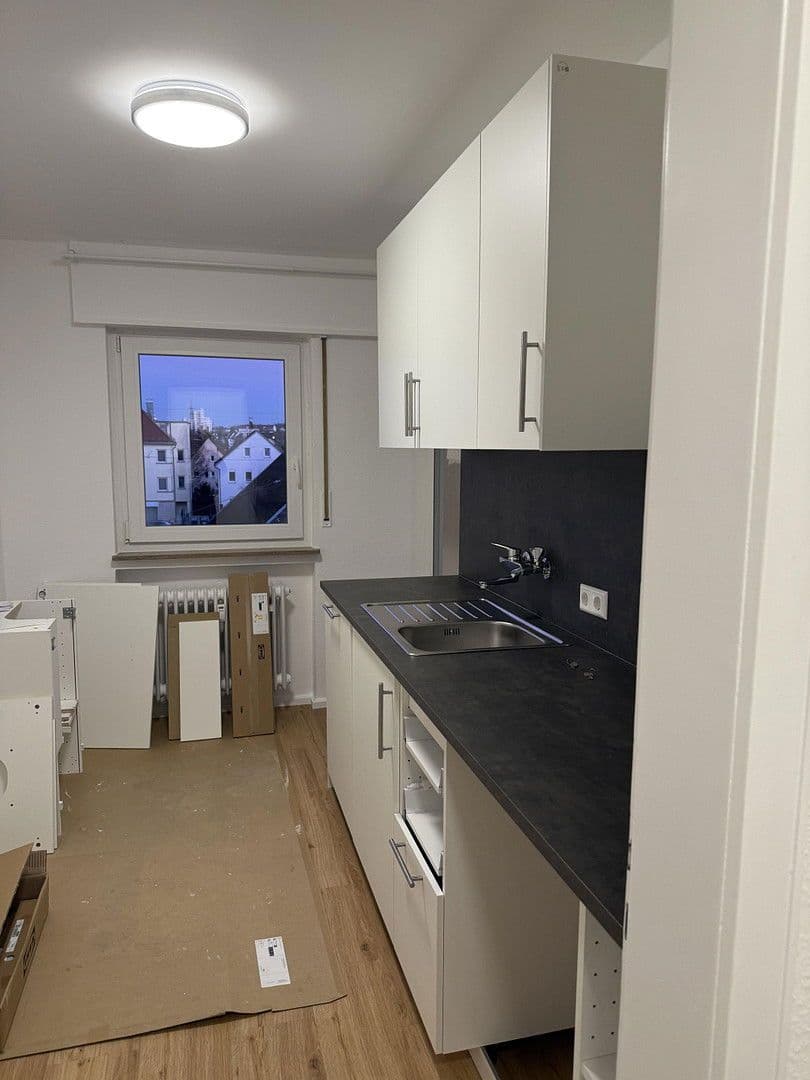 Prenájom bytu 3-izbový 72 m², Stuttgart, Bádensko-Wurttembersko Prenájom bytu 3-izbový 72 m², Stuttgart, Bádensko-Wurttembersko