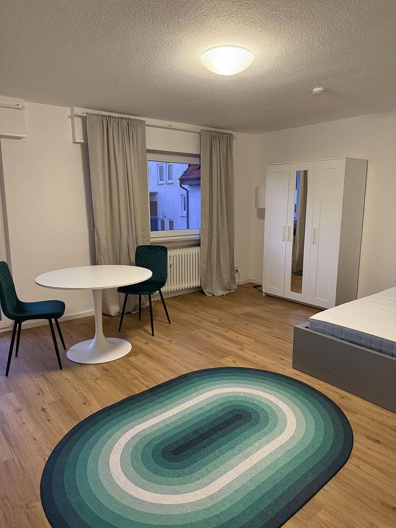 Prenájom bytu 3-izbový 72 m², Stuttgart, Bádensko-Wurttembersko Prenájom bytu 3-izbový 72 m², Stuttgart, Bádensko-Wurttembersko