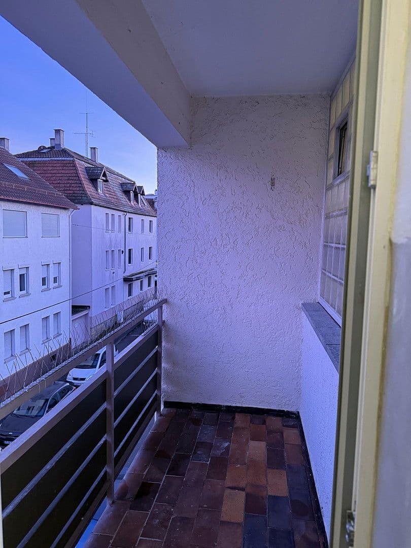 Prenájom bytu 3-izbový 72 m², Stuttgart, Bádensko-Wurttembersko Prenájom bytu 3-izbový 72 m², Stuttgart, Bádensko-Wurttembersko