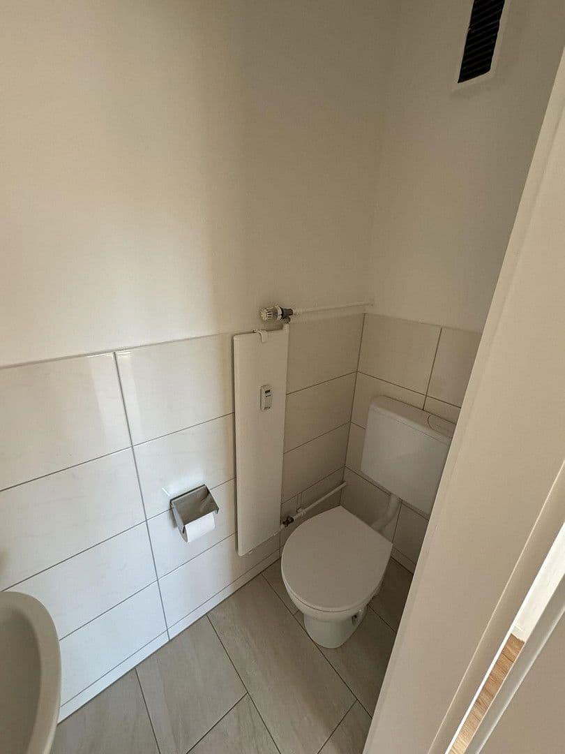 Prenájom bytu 3-izbový 72 m², Stuttgart, Bádensko-Wurttembersko Prenájom bytu 3-izbový 72 m², Stuttgart, Bádensko-Wurttembersko