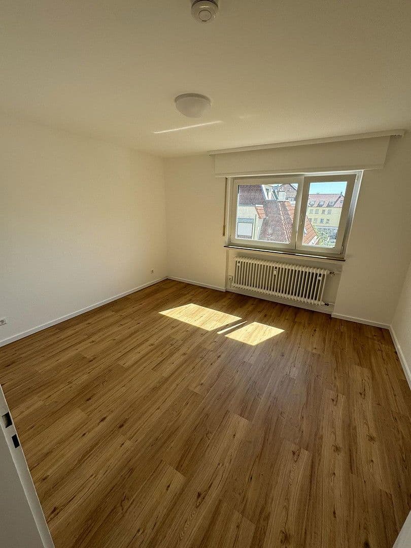 Prenájom bytu 3-izbový 72 m², Stuttgart, Bádensko-Wurttembersko Prenájom bytu 3-izbový 72 m², Stuttgart, Bádensko-Wurttembersko