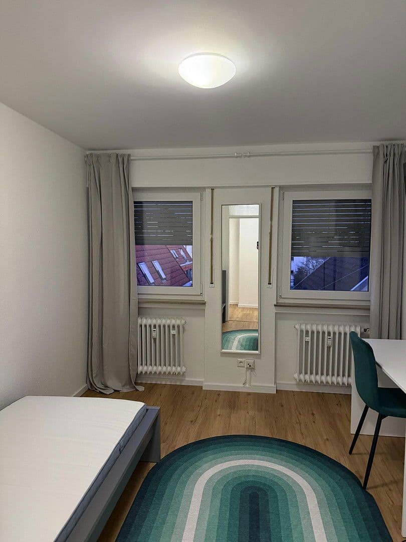 Prenájom bytu 3-izbový 72 m², Stuttgart, Bádensko-Wurttembersko Prenájom bytu 3-izbový 72 m², Stuttgart, Bádensko-Wurttembersko