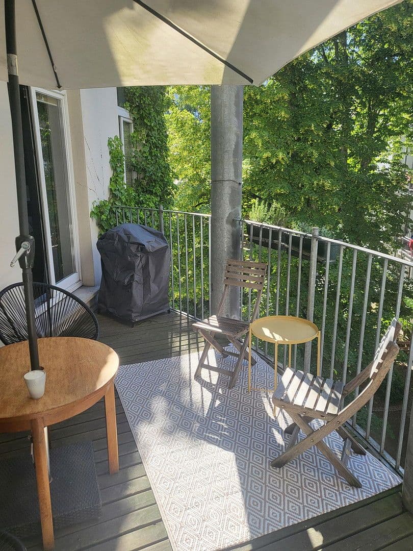 Prenájom bytu 5-izbový 200 m², Dufourstrasse 4, Leipzig, Sasko Prenájom bytu 5-izbový 200 m², Dufourstrasse 4, Leipzig, Sasko