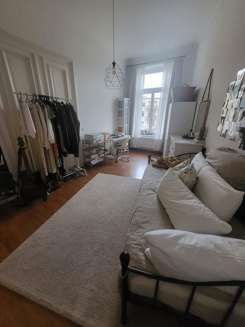 Prenájom bytu 5-izbový 200 m², Dufourstrasse 4, Leipzig, Sasko Prenájom bytu 5-izbový 200 m², Dufourstrasse 4, Leipzig, Sasko