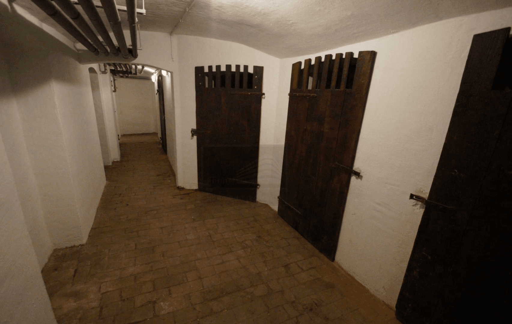 Prenájom bytu 5-izbový 200 m², Dufourstrasse 4, Leipzig, Sasko Prenájom bytu 5-izbový 200 m², Dufourstrasse 4, Leipzig, Sasko