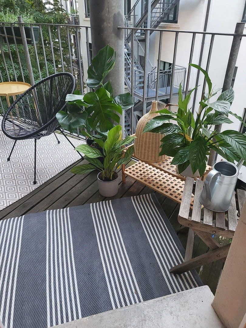 Prenájom bytu 5-izbový 200 m², Dufourstrasse 4, Leipzig, Sasko Prenájom bytu 5-izbový 200 m², Dufourstrasse 4, Leipzig, Sasko