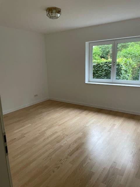Prenájom bytu 3-izbový 91 m², Holthusenstrasse 40, Hamburg, Hamburg Prenájom bytu 3-izbový 91 m², Holthusenstrasse 40, Hamburg, Hamburg