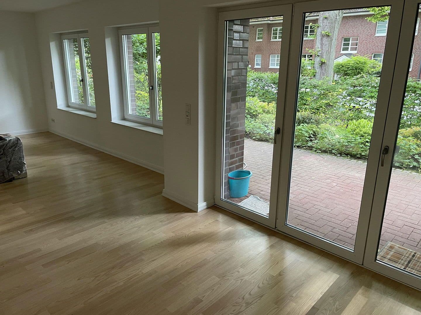 Prenájom bytu 3-izbový 91 m², Holthusenstrasse 40, Hamburg, Hamburg Prenájom bytu 3-izbový 91 m², Holthusenstrasse 40, Hamburg, Hamburg