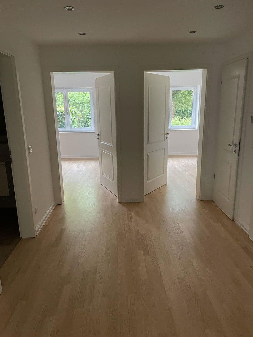 Prenájom bytu 3-izbový 91 m², Holthusenstrasse 40, Hamburg, Hamburg Prenájom bytu 3-izbový 91 m², Holthusenstrasse 40, Hamburg, Hamburg