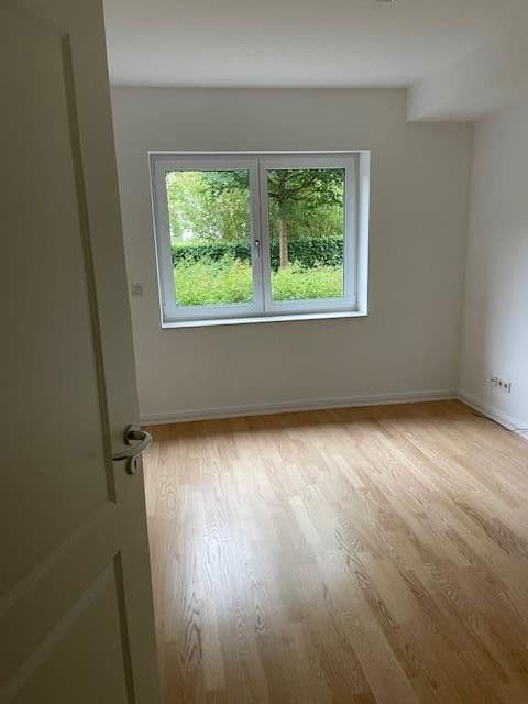 Prenájom bytu 3-izbový 91 m², Holthusenstrasse 40, Hamburg, Hamburg Prenájom bytu 3-izbový 91 m², Holthusenstrasse 40, Hamburg, Hamburg