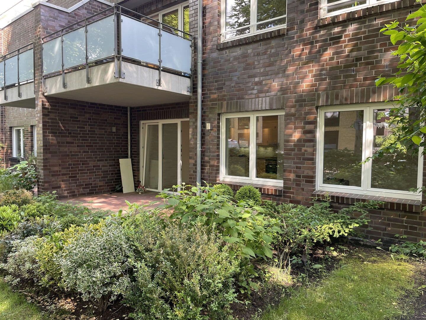 Prenájom bytu 3-izbový 91 m², Holthusenstrasse 40, Hamburg, Hamburg Prenájom bytu 3-izbový 91 m², Holthusenstrasse 40, Hamburg, Hamburg