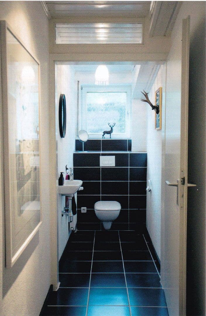 Prenájom bytu 3-izbový 91 m², Keltern, Bádensko-Wurttembersko Prenájom bytu 3-izbový 91 m², Keltern, Bádensko-Wurttembersko