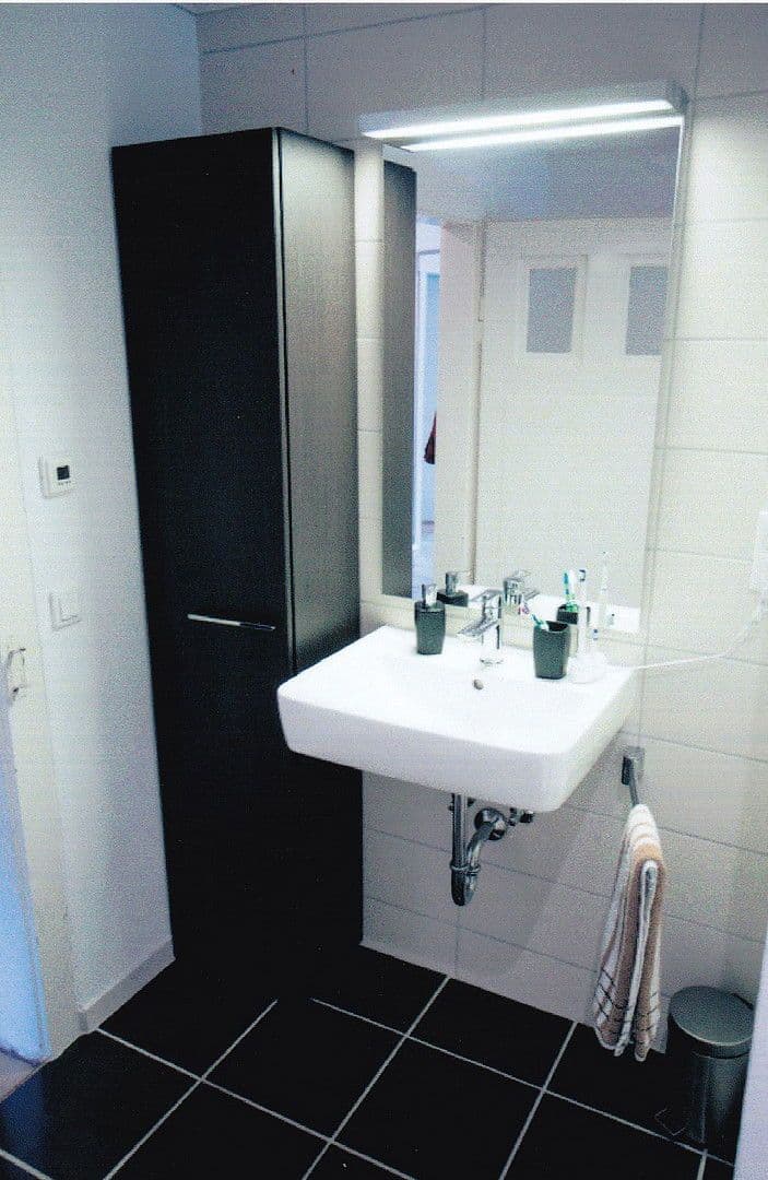 Prenájom bytu 3-izbový 91 m², Keltern, Bádensko-Wurttembersko Prenájom bytu 3-izbový 91 m², Keltern, Bádensko-Wurttembersko