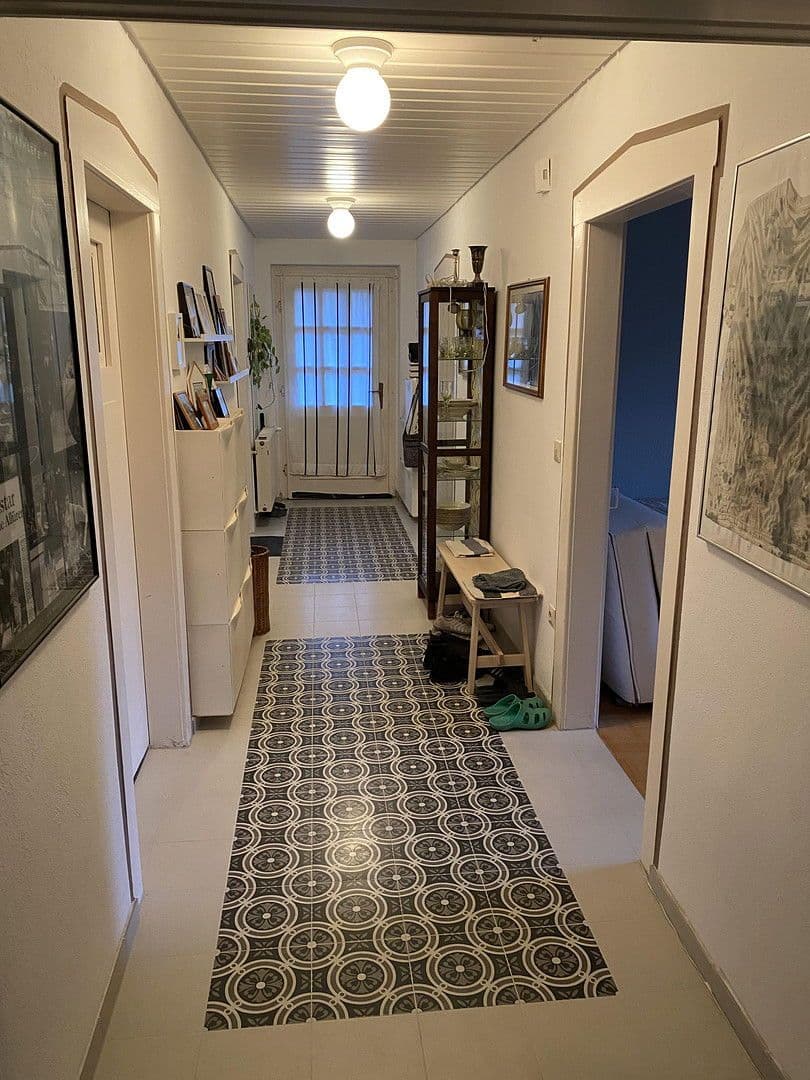 Prenájom bytu 3-izbový 91 m², Keltern, Bádensko-Wurttembersko Prenájom bytu 3-izbový 91 m², Keltern, Bádensko-Wurttembersko