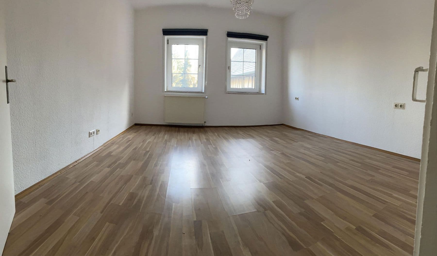 Prenájom bytu 3-izbový 91 m², Keltern, Bádensko-Wurttembersko Prenájom bytu 3-izbový 91 m², Keltern, Bádensko-Wurttembersko