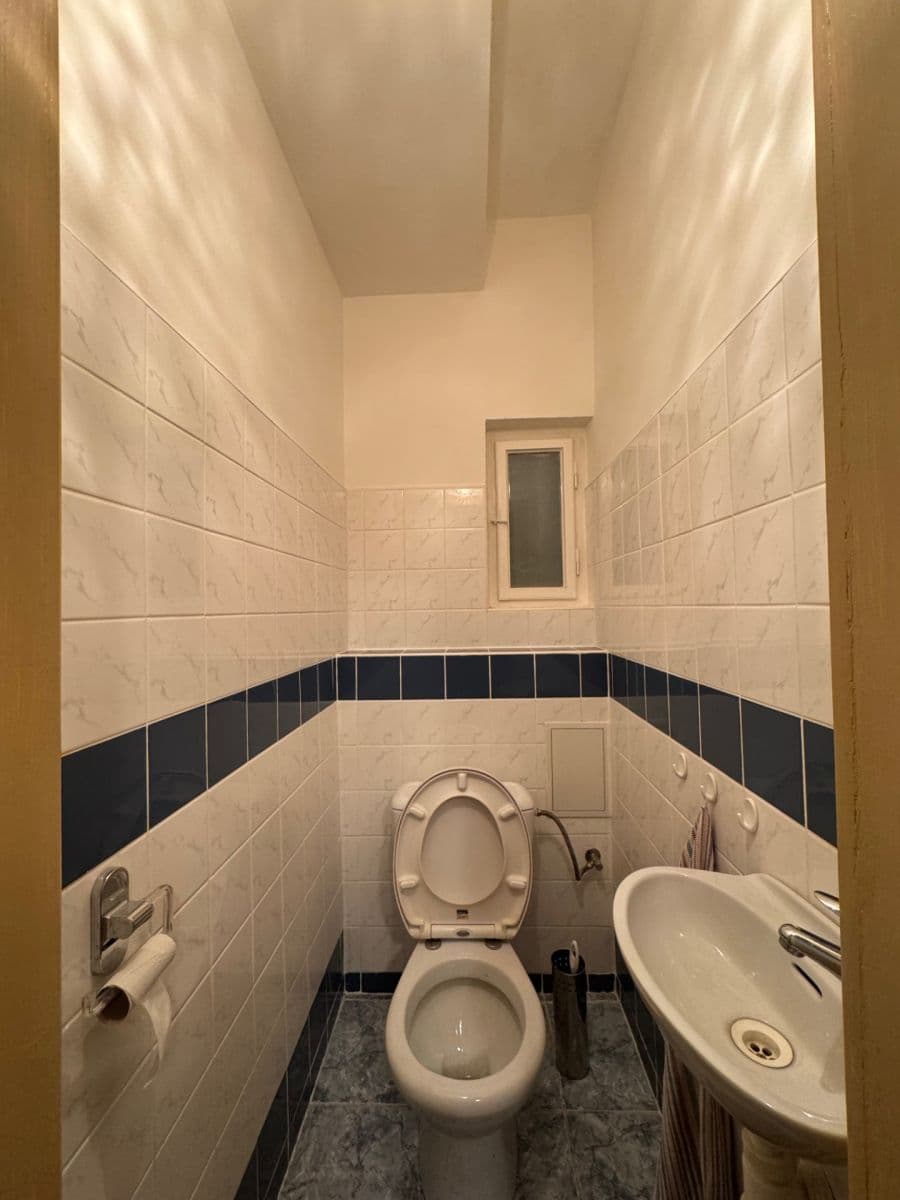 Prenájom bytu 3-izbový 62 m², Kvačalova, Ružinov, Bratislavský kraj Prenájom bytu 3-izbový 62 m², Kvačalova, Ružinov, Bratislavský kraj