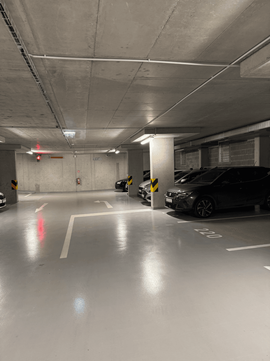 Prenájom garáže 13 m², Kardausova, Praha, Praha Prenájom garáže 13 m², Kardausova, Praha, Praha