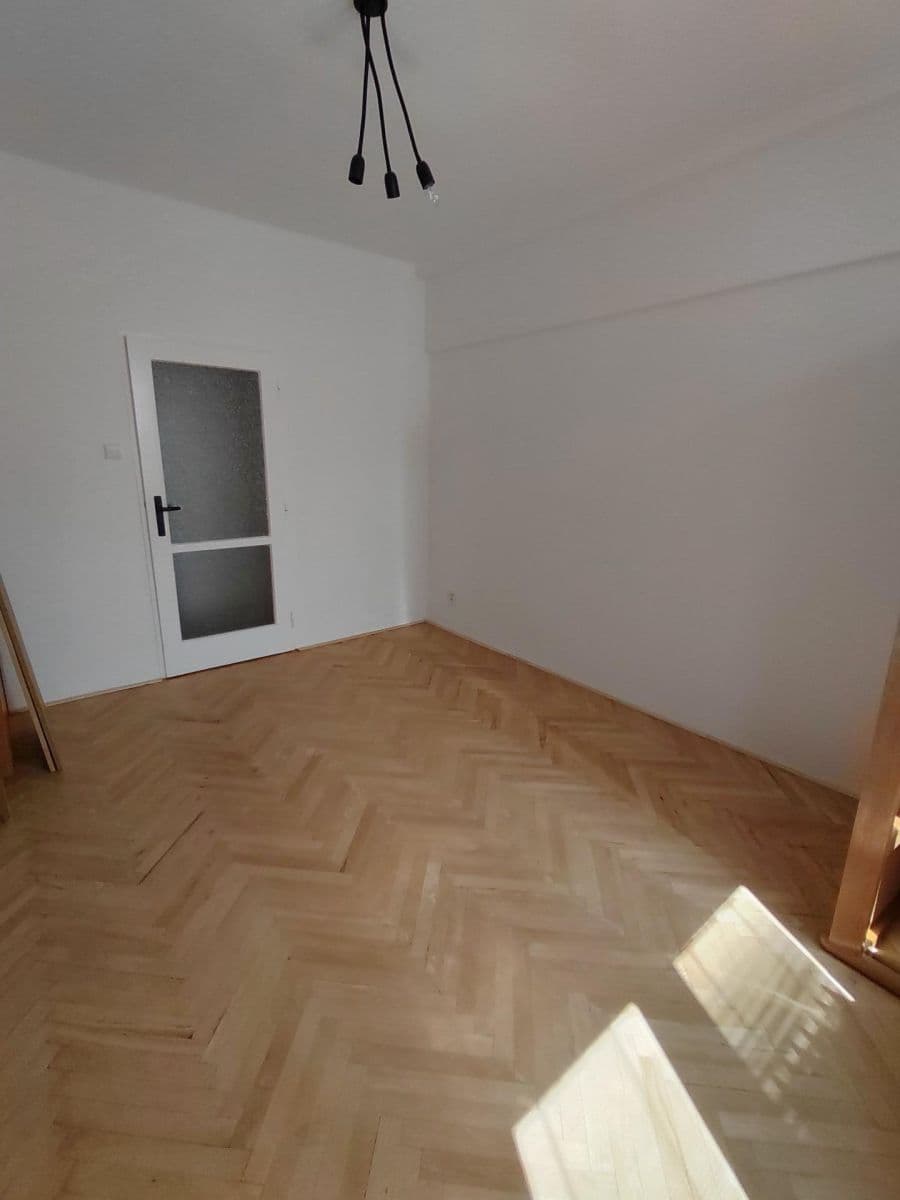 Prenájom bytu 2-izbový 61 m², Bělohorská, Praha, Praha Prenájom bytu 2-izbový 61 m², Bělohorská, Praha, Praha