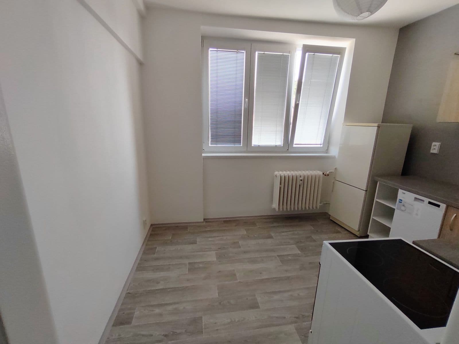Prenájom bytu 2-izbový 61 m², Bělohorská, Praha, Praha Prenájom bytu 2-izbový 61 m², Bělohorská, Praha, Praha