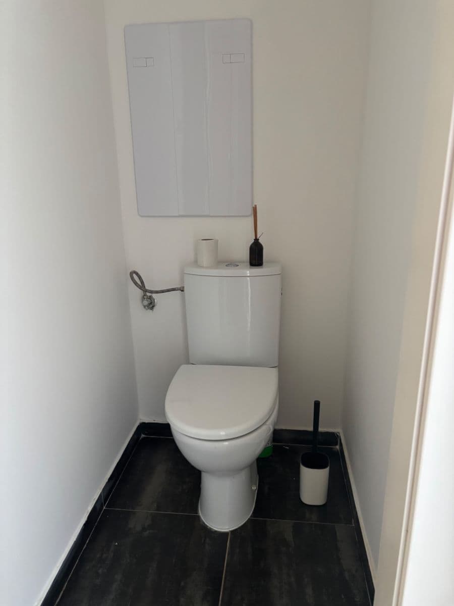 Prenájom bytu 3-izbový 63 m², Nové Mesto, Bratislavský kraj Prenájom bytu 3-izbový 63 m², Nové Mesto, Bratislavský kraj