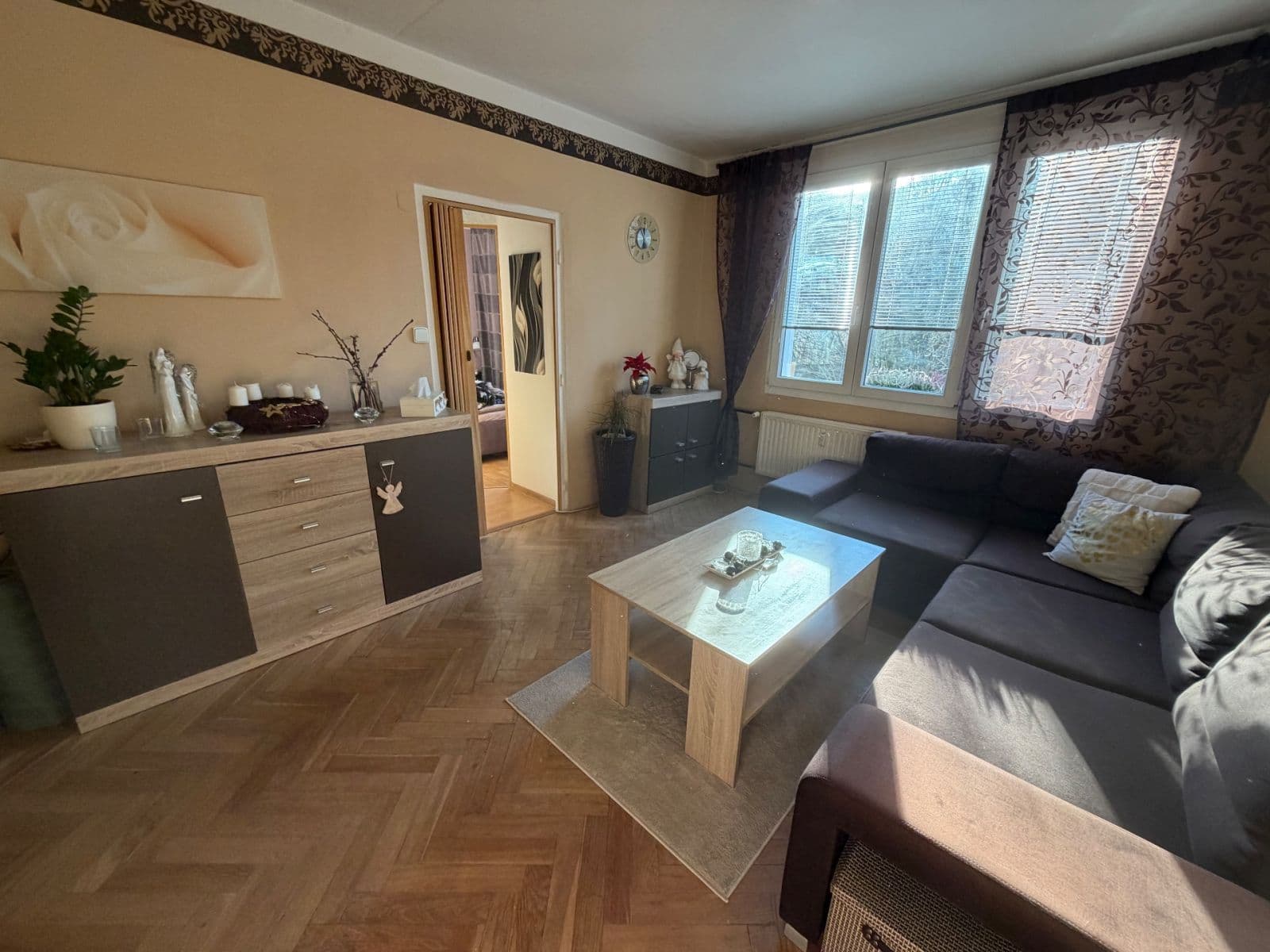 Predaj bytu 2-izbový 50 m², Maďarská, Karlovy Vary, Karlovarský kraj Predaj bytu 2-izbový 50 m², Maďarská, Karlovy Vary, Karlovarský kraj