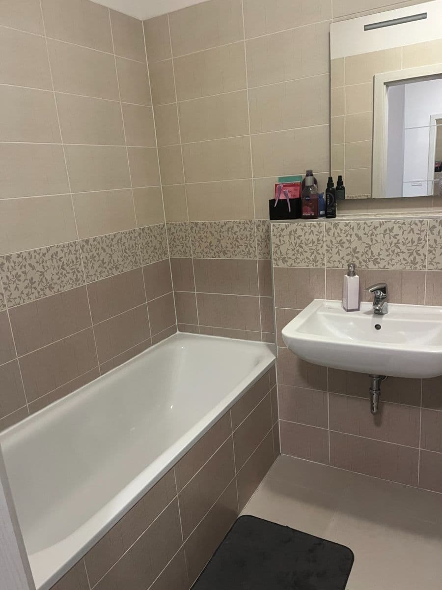 Prenájom bytu 2-izbový 54 m², Granitova, Praha, Praha Prenájom bytu 2-izbový 54 m², Granitova, Praha, Praha