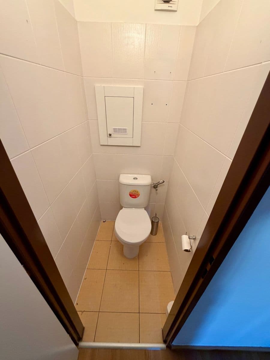 Prenájom bytu 2-izbový 45 m², Šaldova, Praha, Praha Prenájom bytu 2-izbový 45 m², Šaldova, Praha, Praha