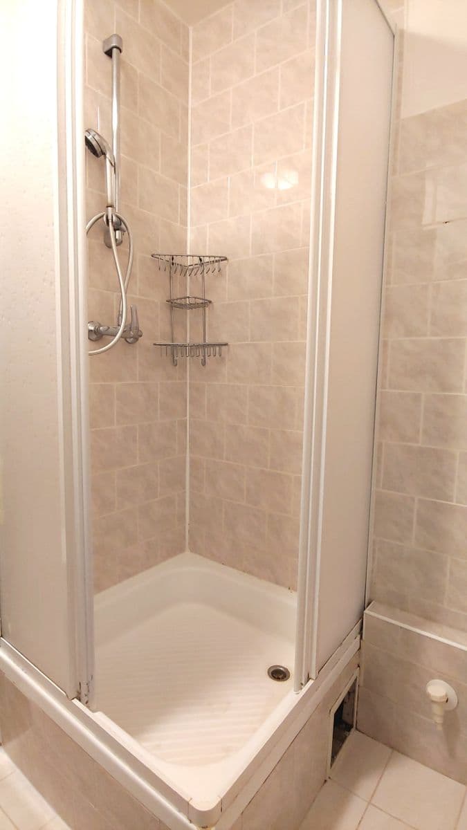 Prenájom bytu 1-izbový 30 m², Maxima Gorkého, Trutnov, Královéhradecký kraj Prenájom bytu 1-izbový 30 m², Maxima Gorkého, Trutnov, Královéhradecký kraj