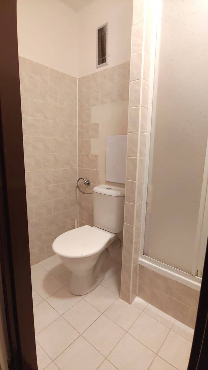 Prenájom bytu 1-izbový 30 m², Maxima Gorkého, Trutnov, Královéhradecký kraj Prenájom bytu 1-izbový 30 m², Maxima Gorkého, Trutnov, Královéhradecký kraj