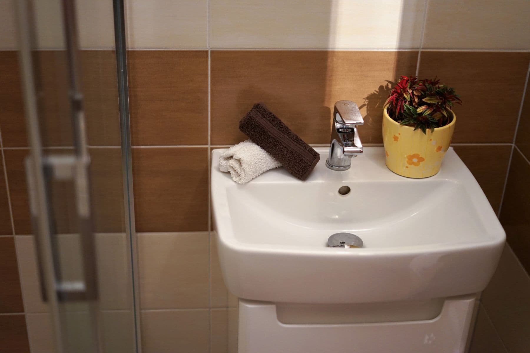 Prenájom bytu 2-izbový 60 m², S. K. Neumanna, Ostrov, Karlovarský kraj Prenájom bytu 2-izbový 60 m², S. K. Neumanna, Ostrov, Karlovarský kraj