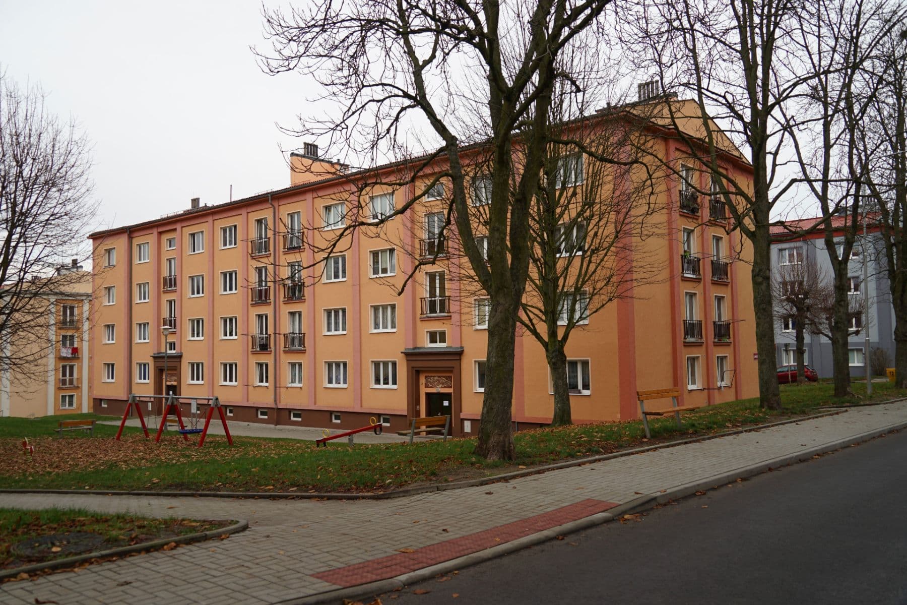 Prenájom bytu 2-izbový 60 m², S. K. Neumanna, Ostrov, Karlovarský kraj Prenájom bytu 2-izbový 60 m², S. K. Neumanna, Ostrov, Karlovarský kraj